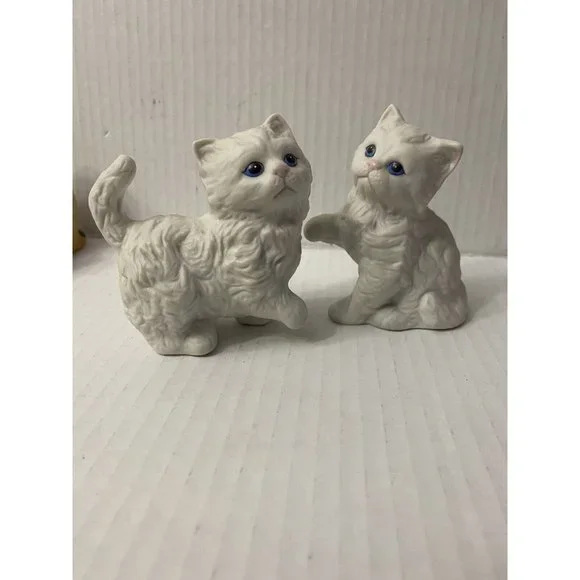 HOMCO #1413 WHITE PERSIAN CERAMIC KITTENS BLUE EYES 2 PIECE KITTY CAT FIGURINES - Picture 6 of 6